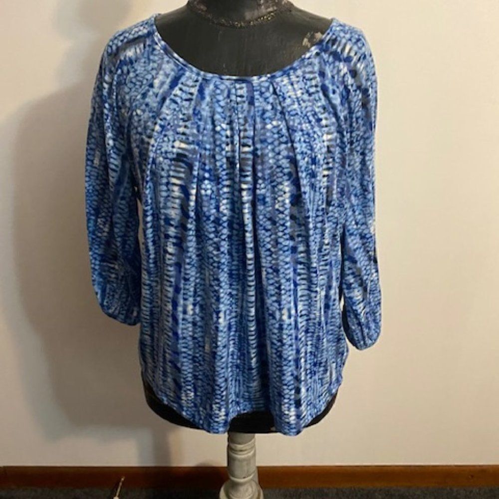 Chaus Sport Blue/White pleated front and back top, size XL